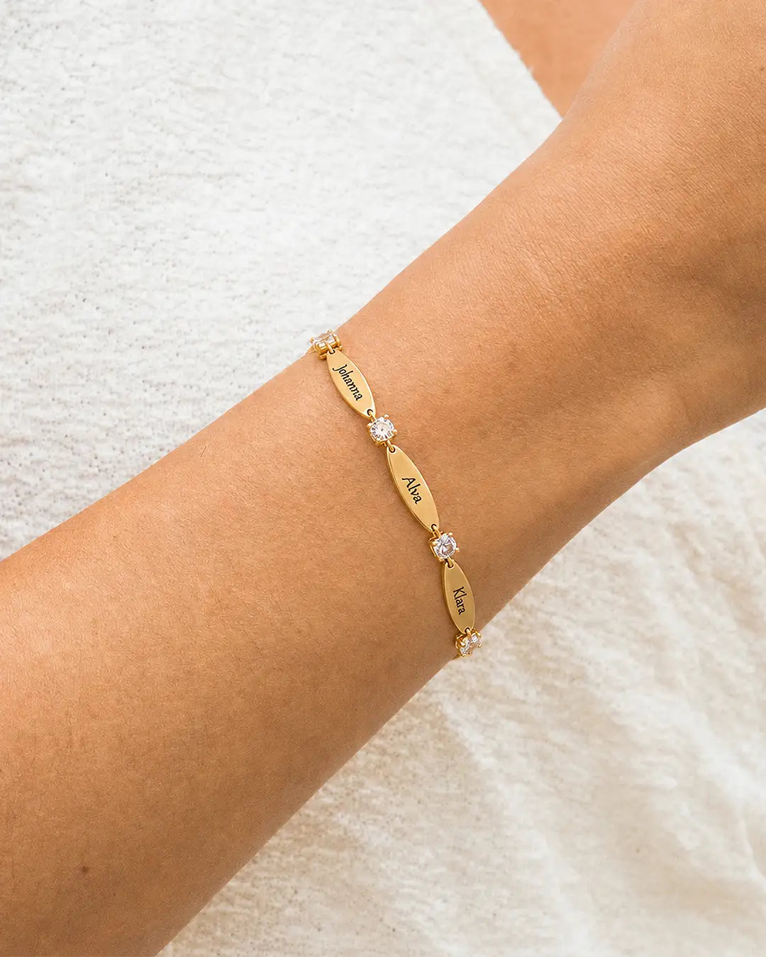 Personligt armband med gravyr
